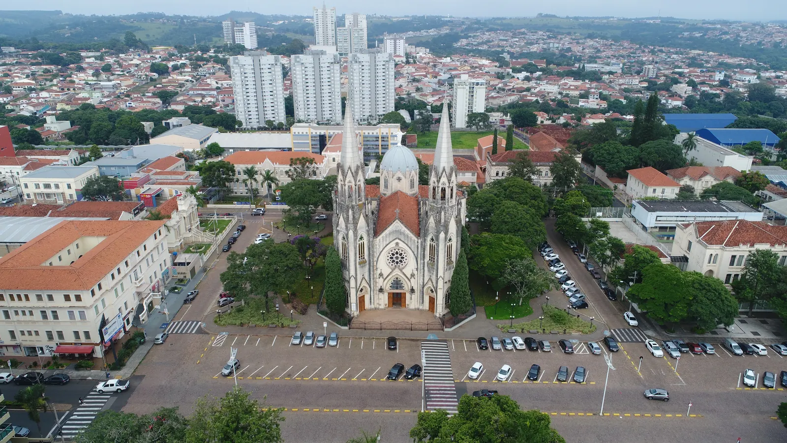 Vista de Botucatu para página de administradora de condomínios